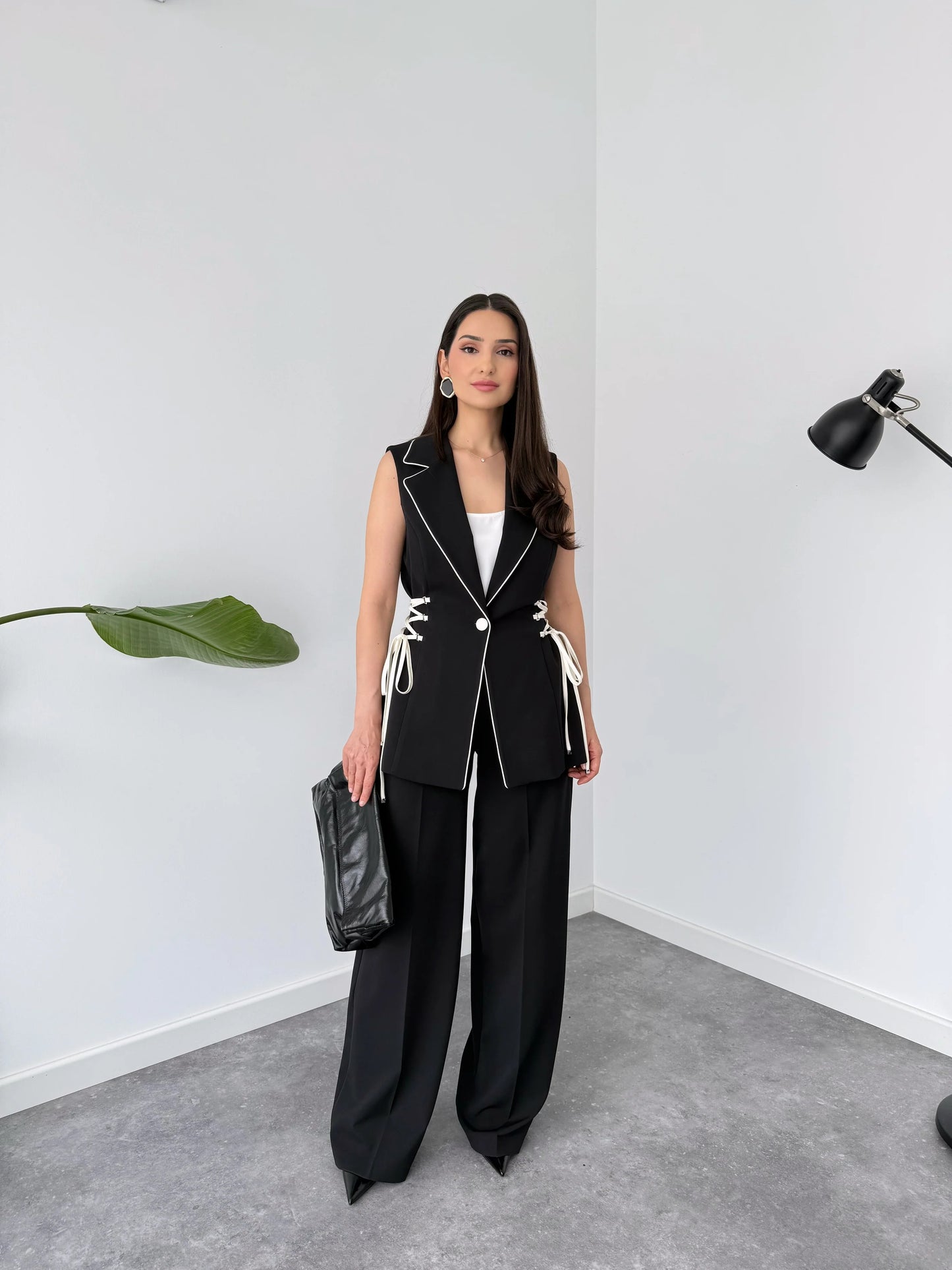 Vogue Black Set with side ties